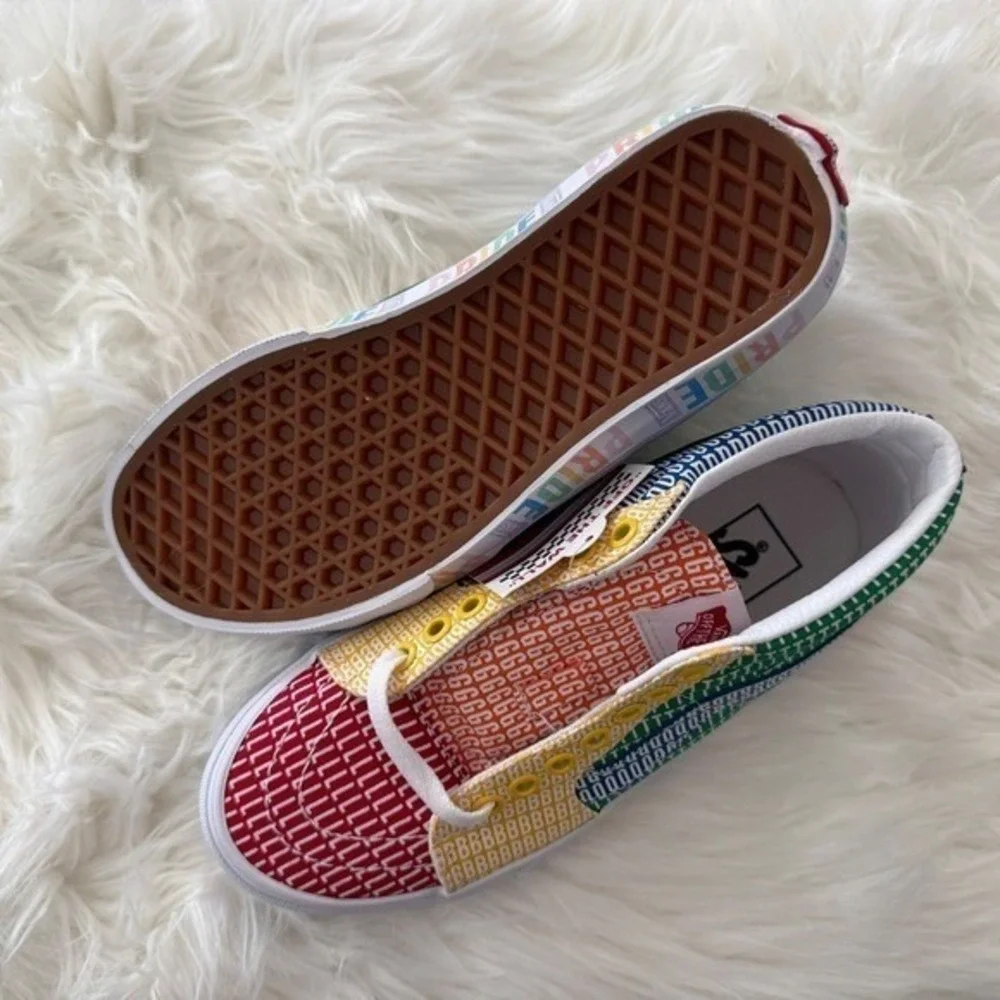 Vans Sk8 Mid High Top Sneakers Womens 5 NEW Pride‎ Rainbow Multi Colored
